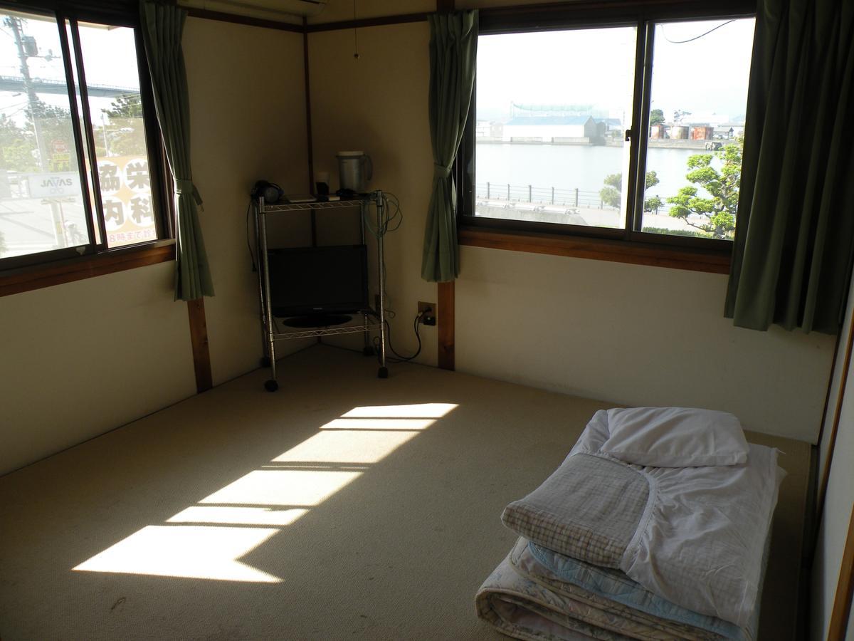 Business Hotel Minshuku Minato Tokushima Eksteriør billede