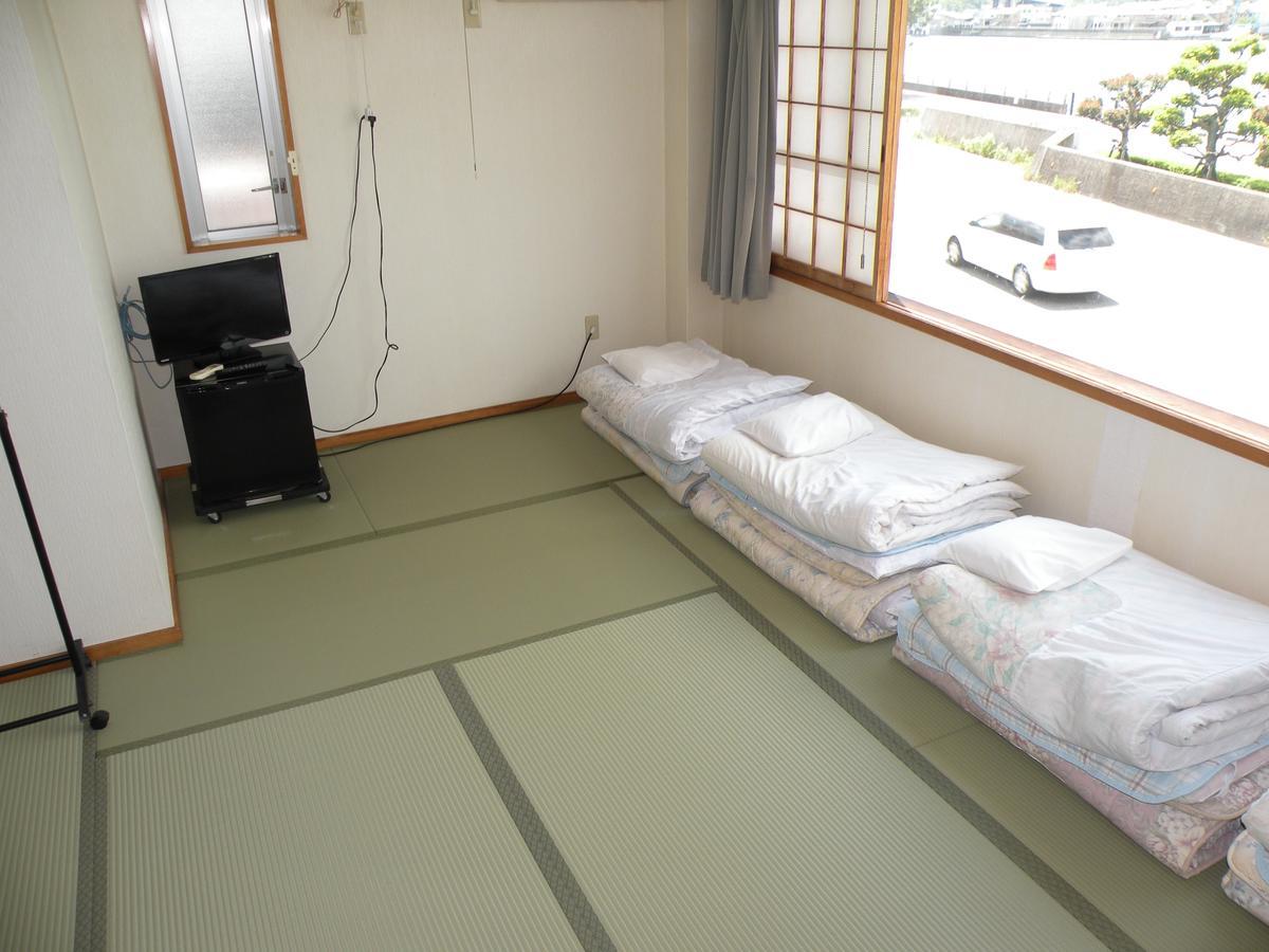 Business Hotel Minshuku Minato Tokushima Eksteriør billede